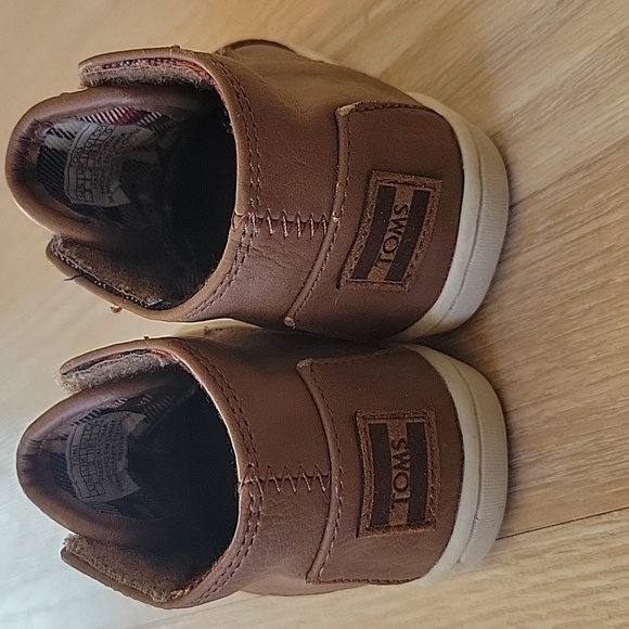 Tom's chukka boots size toddler 3 - Picture 2 of 5